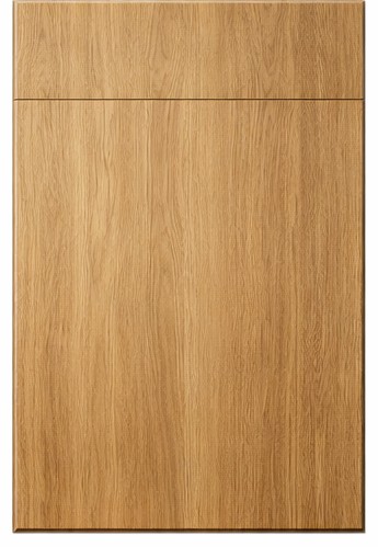 Co dzieje się na etapie lakierowania lub okleinowania, gdy tworzy się trwałe fronty meblowe?